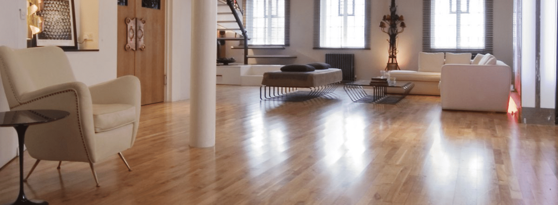 Professionally restored 8-year-old hardwood floor in West Hampstead, NW6. Mr Sander® used Bona 2.2K Frost whitewashing and Traffic HD matte lacquer for a durable, low sheen finish. Enjoy the timeless elegance of our high-quality floor restoration services.