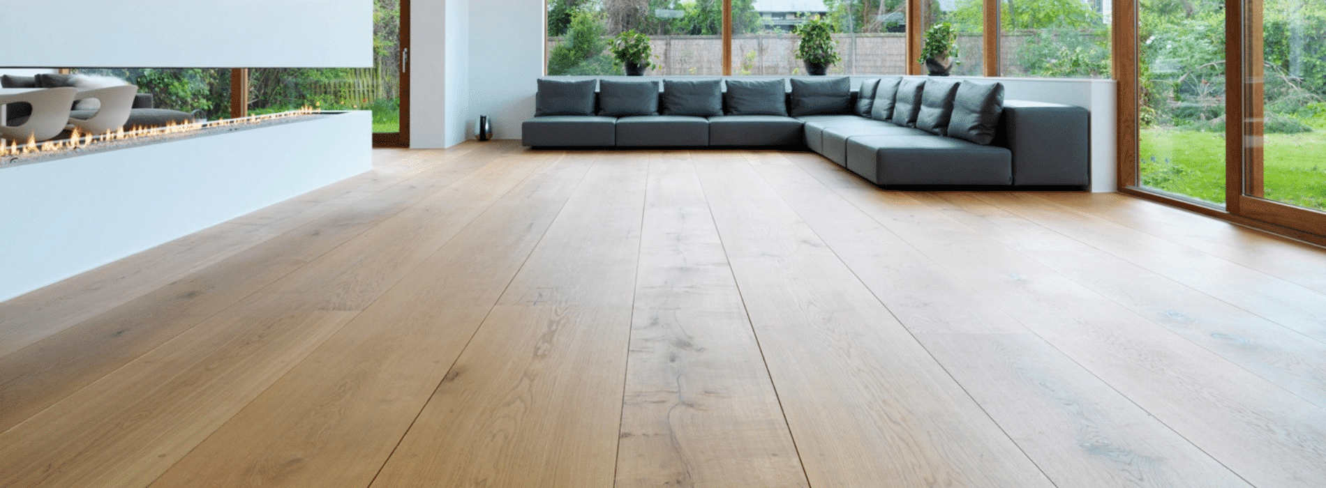 Expertly restored 5-year-old hardwood floor in Blackheath, SE3. Mr Sander® used Bona 2K Frost whitewashing and Traffic HD 15% sheen matte lacquer. Durable and stunning, this finish guarantees long-lasting beauty. 