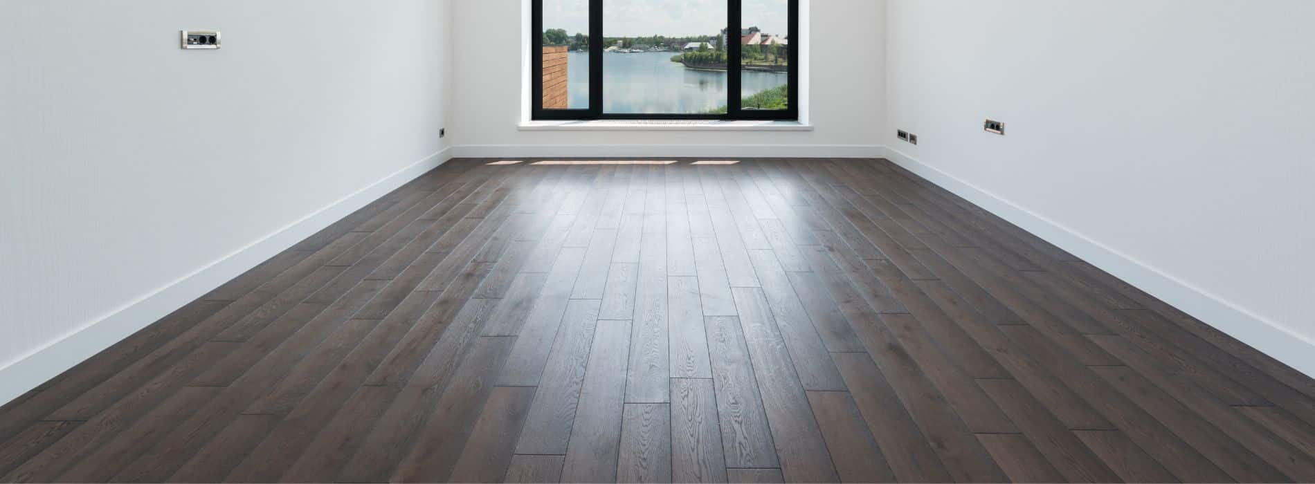 Experience the transformation of an 7-year-old hardwood floor in Barnes, SW13, by Mr Sander®. Bona 2.2K Frost whitewashing and 12% Traffic HD matte lacquer create a durable, low sheen finish. Embrace timeless elegance with our exceptional floor restoration services.