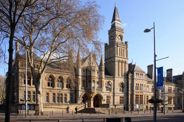 Town_hall_ealing_804