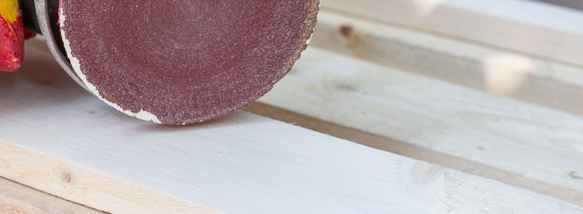 In Wimbledon, a 125mm diameter alioxide sanding disc is employed to effectively remove old stains and deeply ingrained paint from wooden floors.