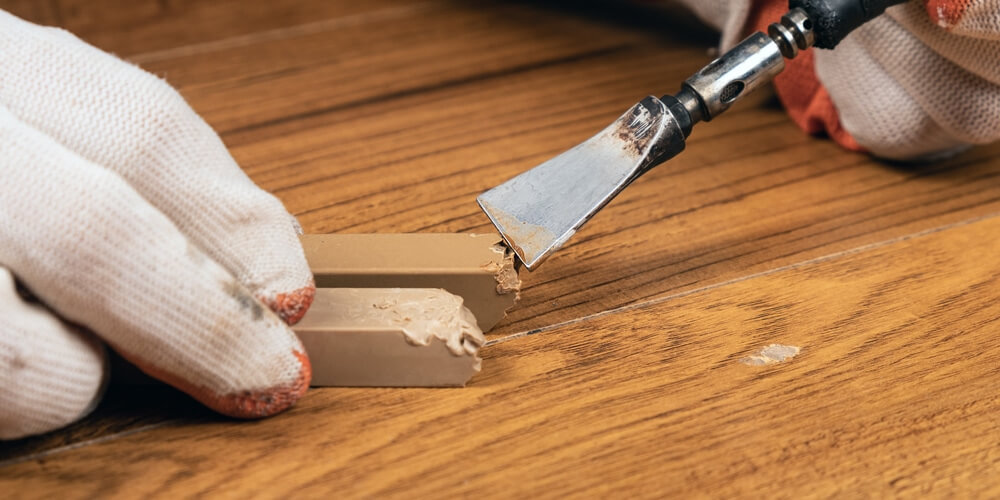 Can you fill gaps in old wood floors