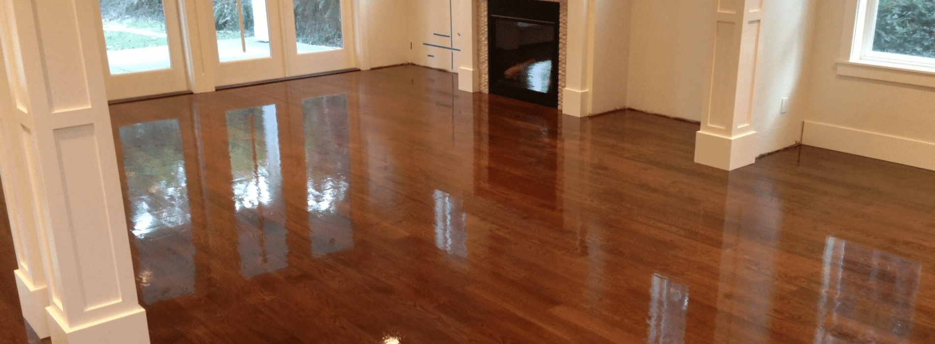 Expertly restored 5-year-old hardwood floor in Spelthorne, TW15. Mr Sander® used Bona 2.5K Frost whitewashing and Traffic HD 18% sheen matte lacquer. Durable and stunning, this finish guarantees long-lasting beauty. 