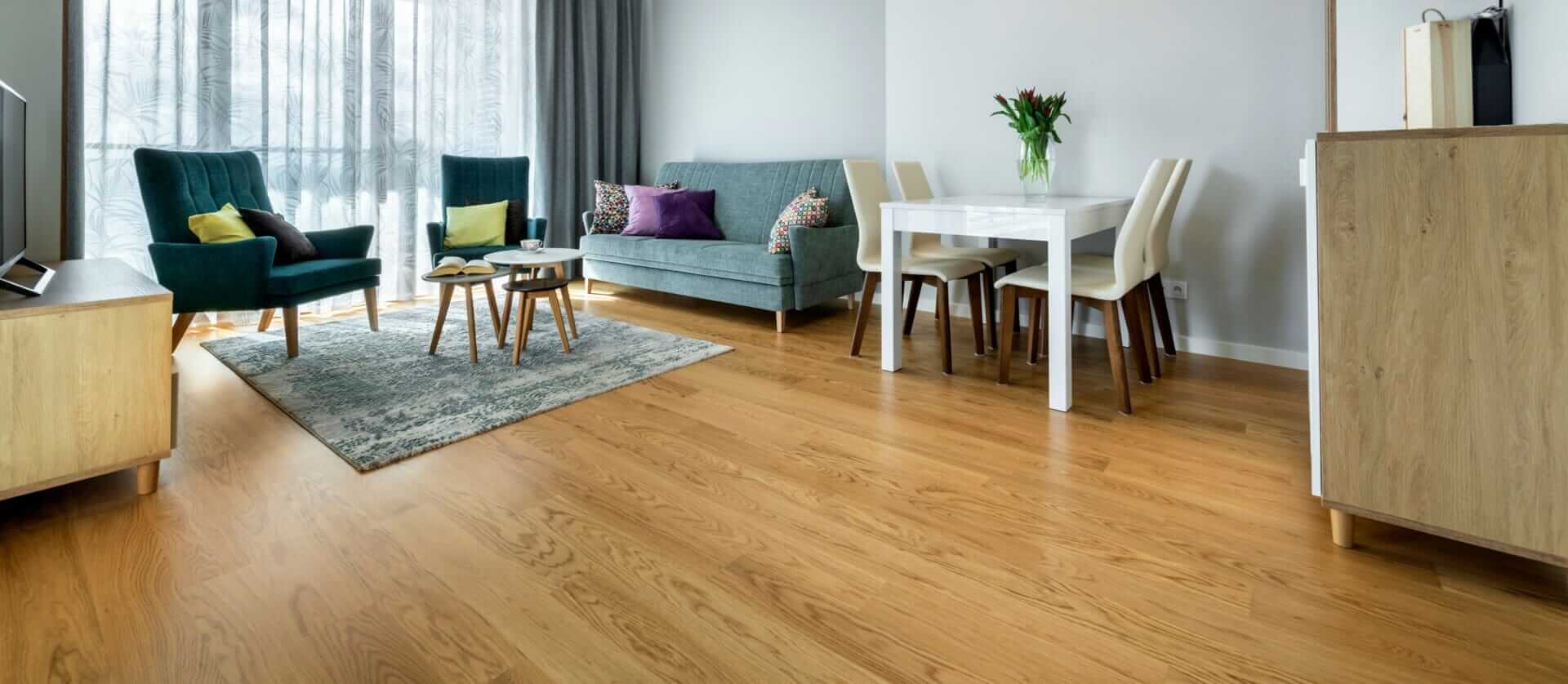 The Pros and Cons of Hand Sanding vs. Machine Sanding for Floors Mr