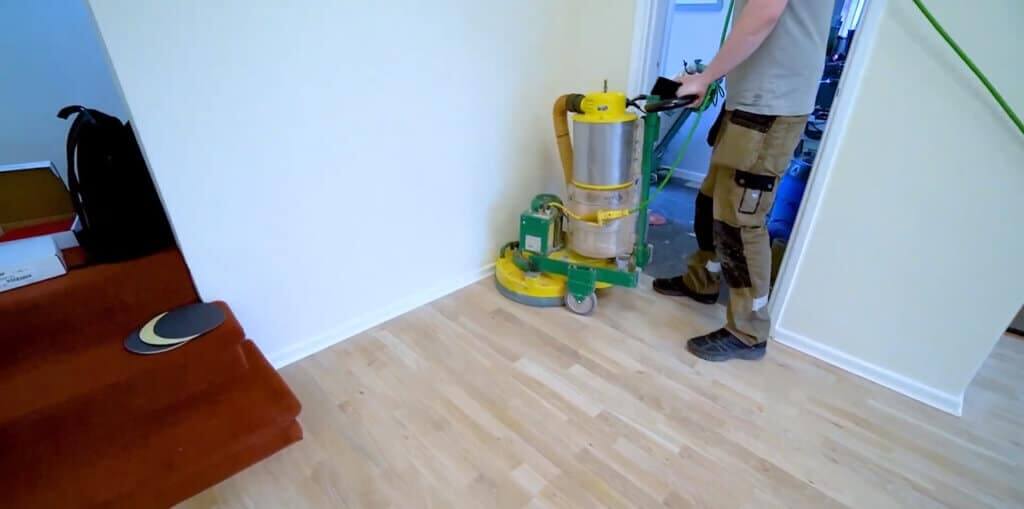 Sand an Uneven Floor